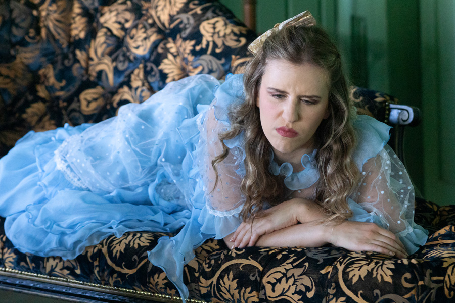 Sabrina Zettl (Cora) © Gerhard Maly