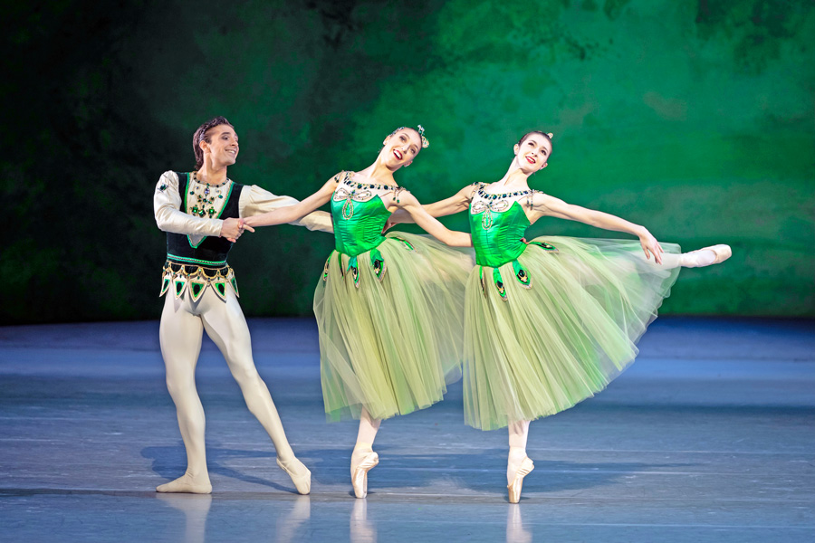 Giorgio Fourés, Gaia Fredianelli, Phoebe Liggins © Ashley Taylor