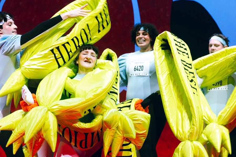 Liv. Love, Laugh Strömquist, Ensemble © Marcella Ruiz Cruz 