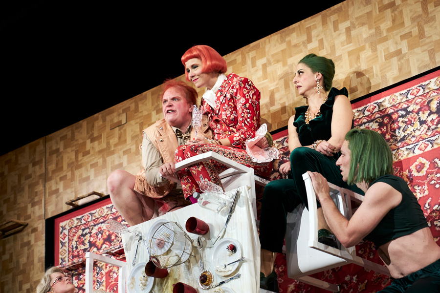 Volksvernichtung, Ensemble © Tommy Hetzel