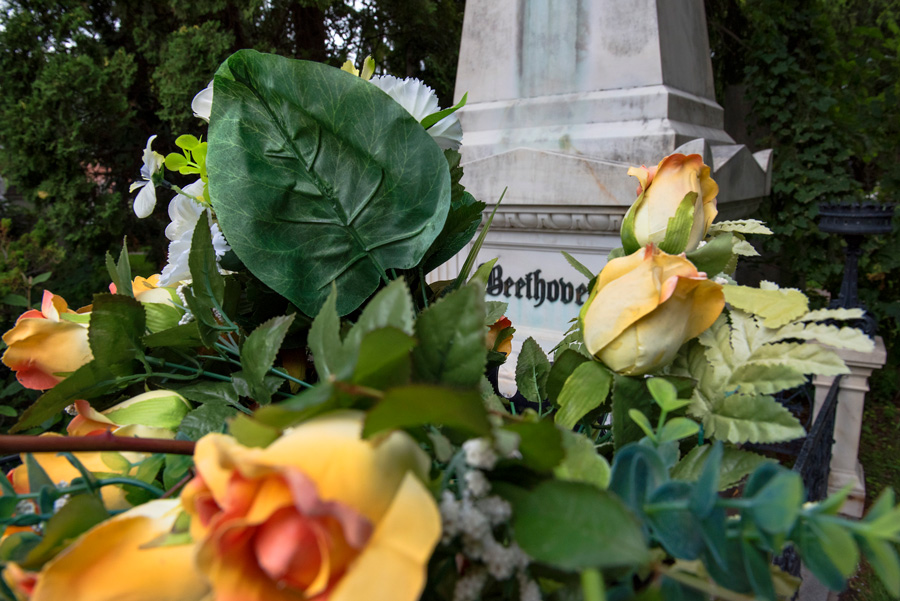 Grabstätte Beethovens auf dem Zentralfriedhof, fotografiert von Andreas J. Hirsch 