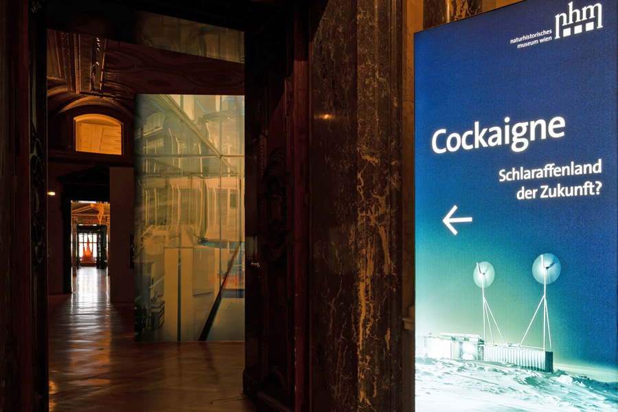  Eingang zum Ausstellungssaal © NHM Wien, Chloe Potter