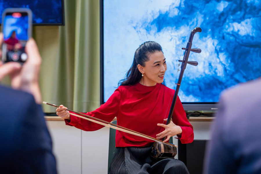 Yang Xue (Musikerin) © Tong Wey Wey