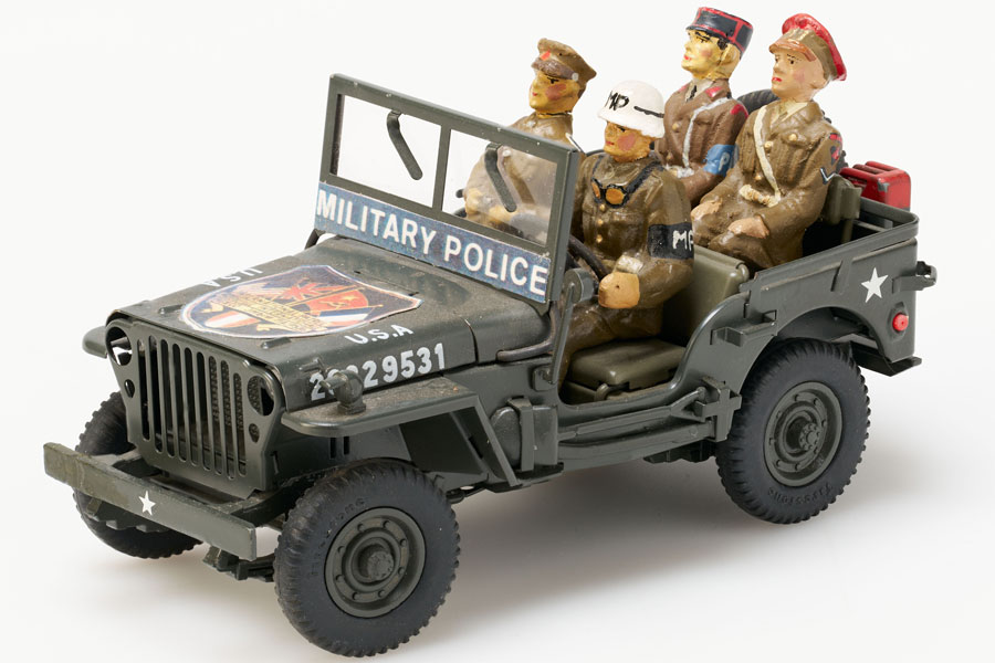 Spielzeugjeep „Military Police“, 1945–1955, Leihgeber: Rolf M. Urrisk-Obertyński, Foto: TimTom