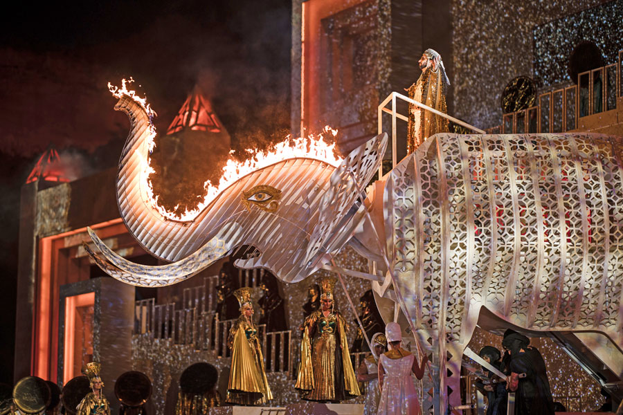 Beeindruckende Show im Opern-Steinbruch © wearegiving-Tommi Schmid