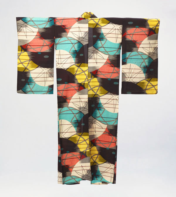 Omeshi-Meisen-Kimono mit angeschnittenen Stern- und Kreismotiven, Japan, 1920-1960 © MAK