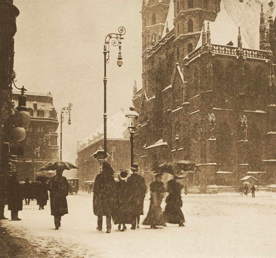 Franz Holluber (Fotograf): 1., Stephansplatz - Allgemein - Blick gegen Rotenturmstraße - im Winter, 
