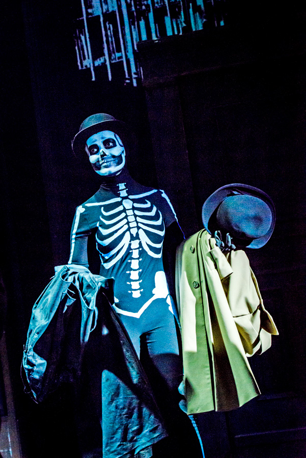 Stagehand-Geist © Rita Newman Stagehand-Geist © Rita Newman