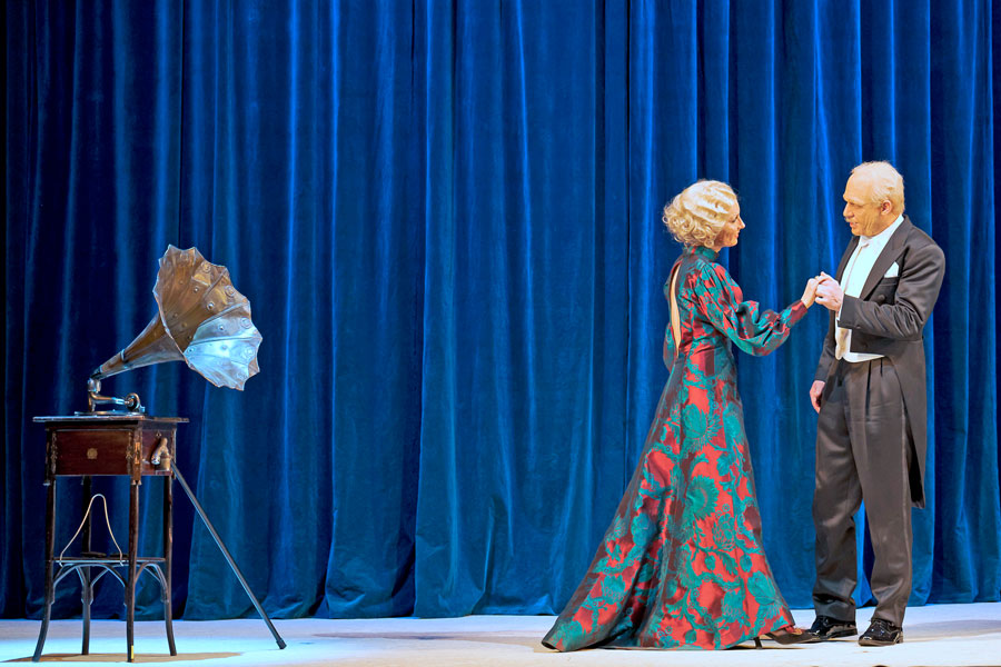 Anett Fritsch, Daniel Schmutzhard © Werner Kmetitsch/Volksoper Wien