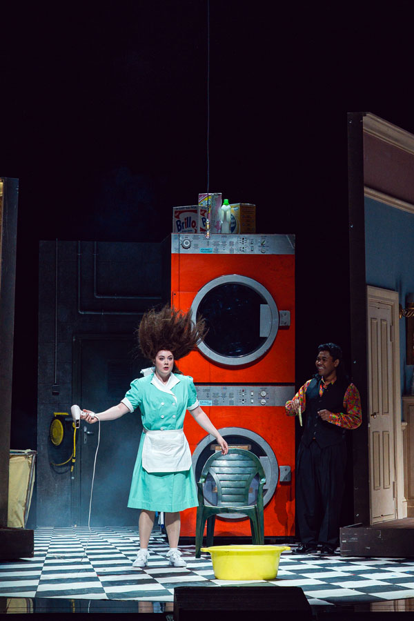 Lauren Urquhart, Michael Arivony © Marco Sommer / Volksoper Wien 