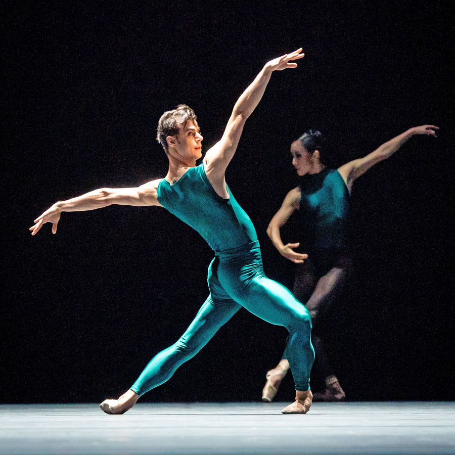 Davide Dato, Hyo-Jung Kang © Wiener Staatsballett/Ashley Taylor