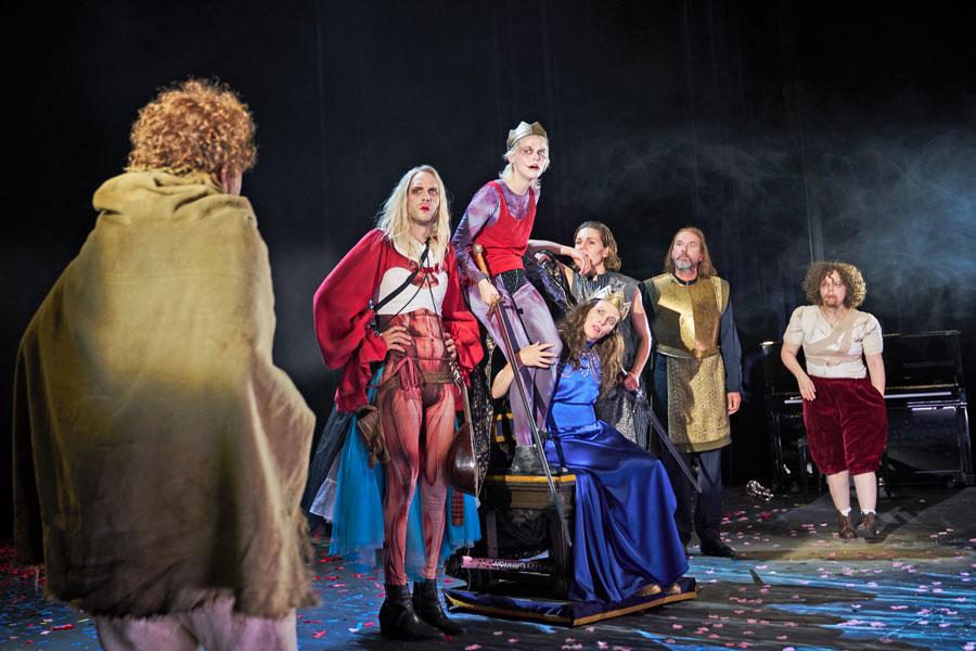 Merlin oder das wüste Land, Ensemble © Tommy Hetzel