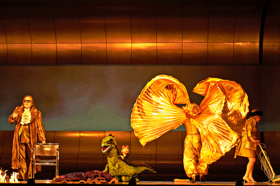 Nicholas Ofczarek, Kinderkomparserie, Zeynep Buyraç, Stefanie Reinsperger © Tommy Hetzel