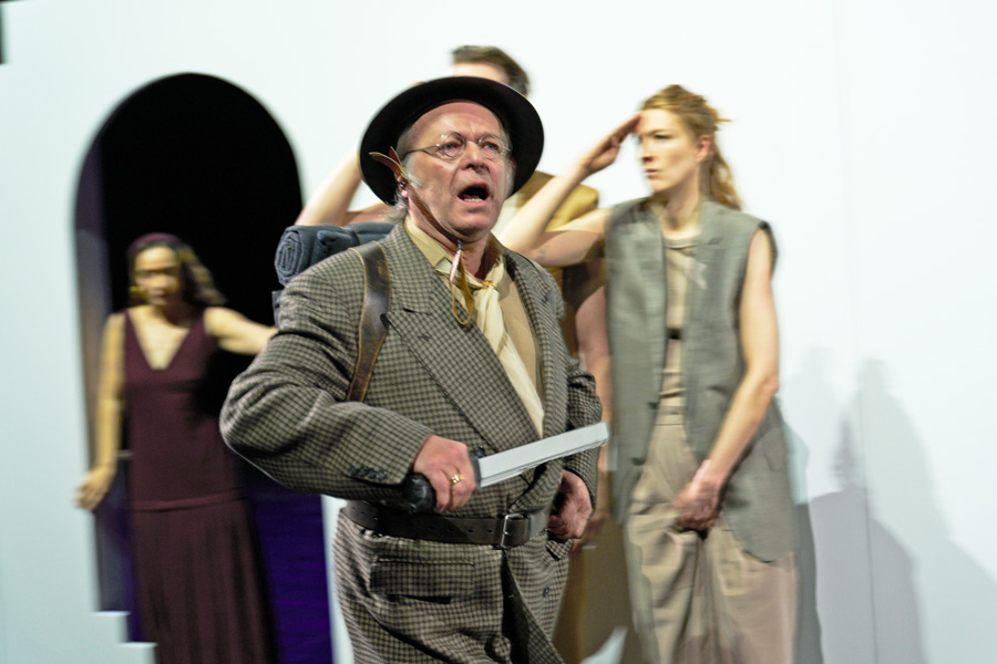 Annamária Láng, Roland Koch, Lola Klamroth © Tommy Hetzel