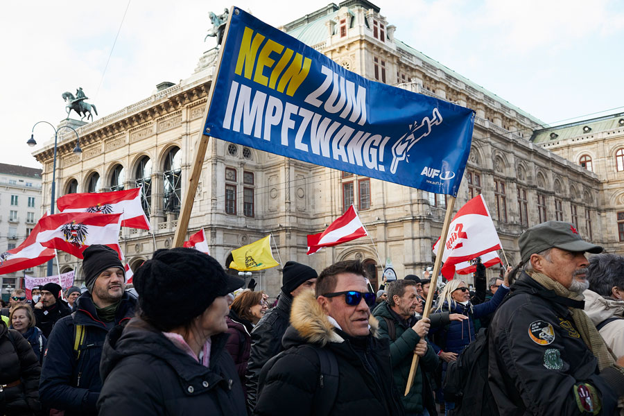 Demo gegen Impfflicht Foto: Heinz Stephan Tesarek Februar 2022 © Heinz Stephan Tesarek