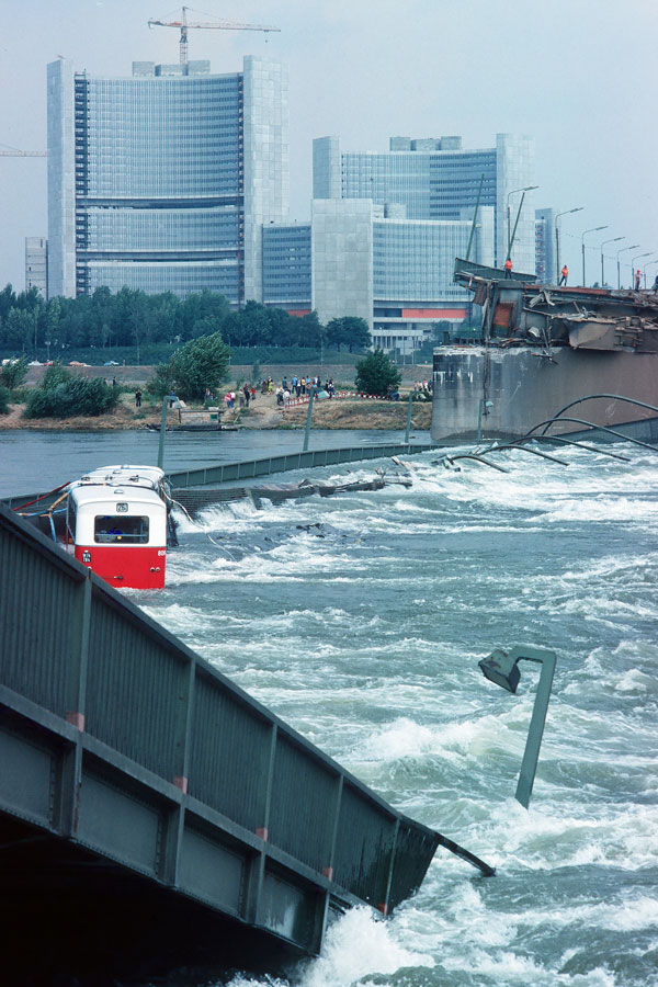 Einsturz der Reichsbrücke Foto: Walter Wobrazek 1. August 1976