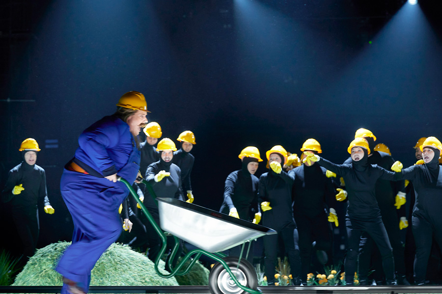 Marcel Beekman (Maus), Arnold Schönberg Chor © Matthias Baus Marcel Beekman (Maus), Arnold Schönberg Chor © Matthias Baus