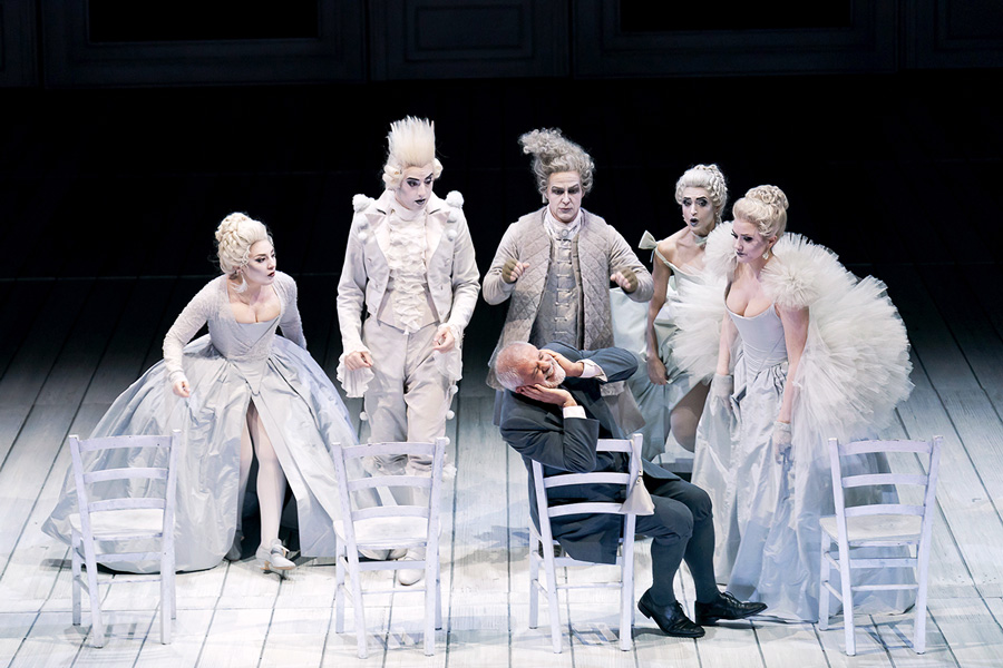 Andrea Carroll (Smorfiosa), Josh Lovell (Ritornello), Petr Nekoranec (Sospiro), Pietro Spagnoli