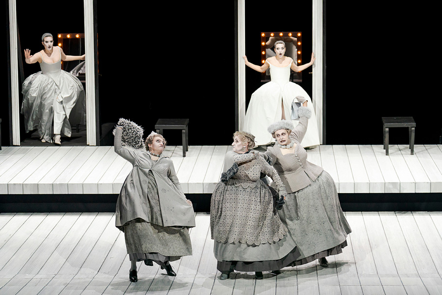 Julie Fuchs (Stonatrilla), Alberto Allegrezza (Bragherona), Filippo Mineccia (Caverna)