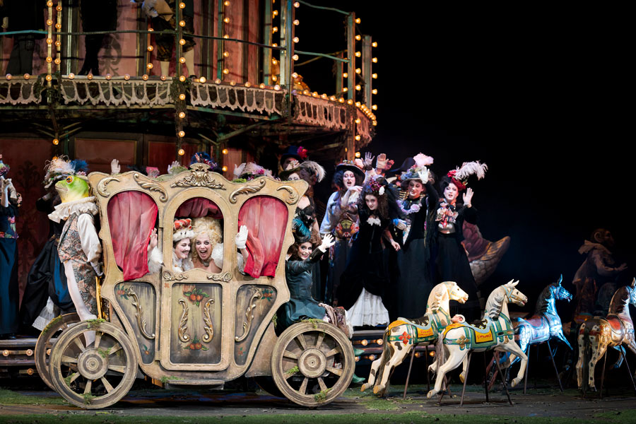 Das Spitzentuch der Königin, Ensemble © Werner Kmetitsch