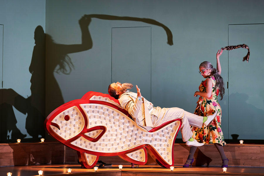 Valery Gilmanov (Mendoza), Elena Maximova (Die Duenna) © Werner Kmetitsch