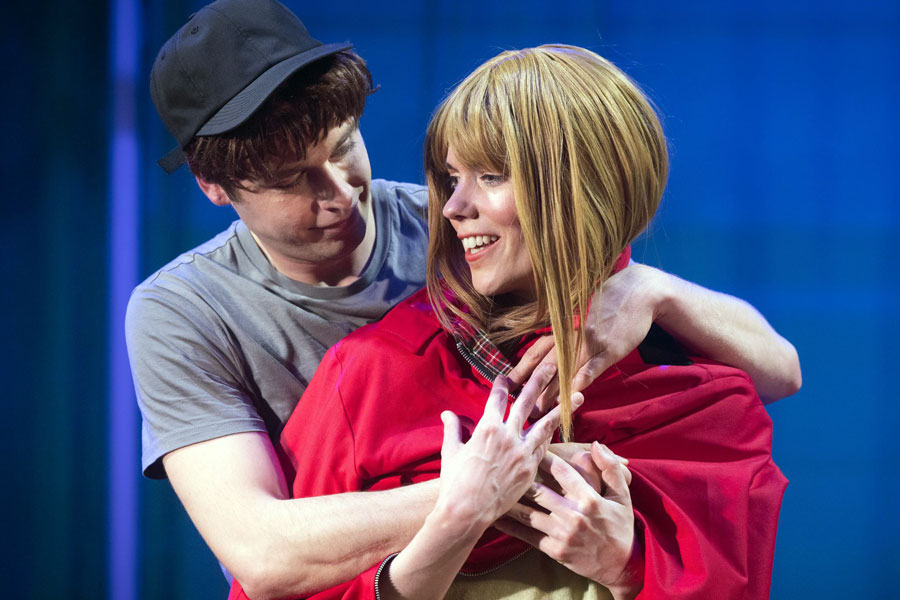 Andreas Gaida (Schupo), Lisa Schrammel (Elisabeth) © Anna Stöcher