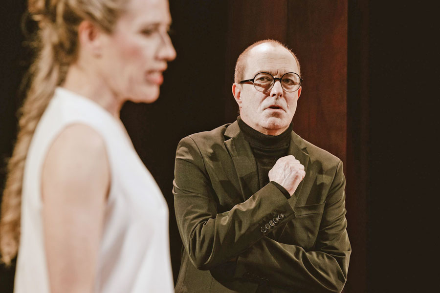 Michaela Kaspar (Elisabeth), Jens Claßen (Burley) © Anna Stöcher