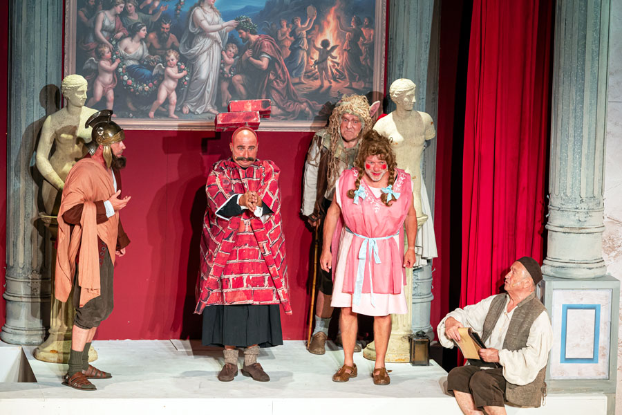 Die Handwerker bei der Aufführung © Johannes Ehn Die Handwerker bei der Aufführung © Johannes Ehn
