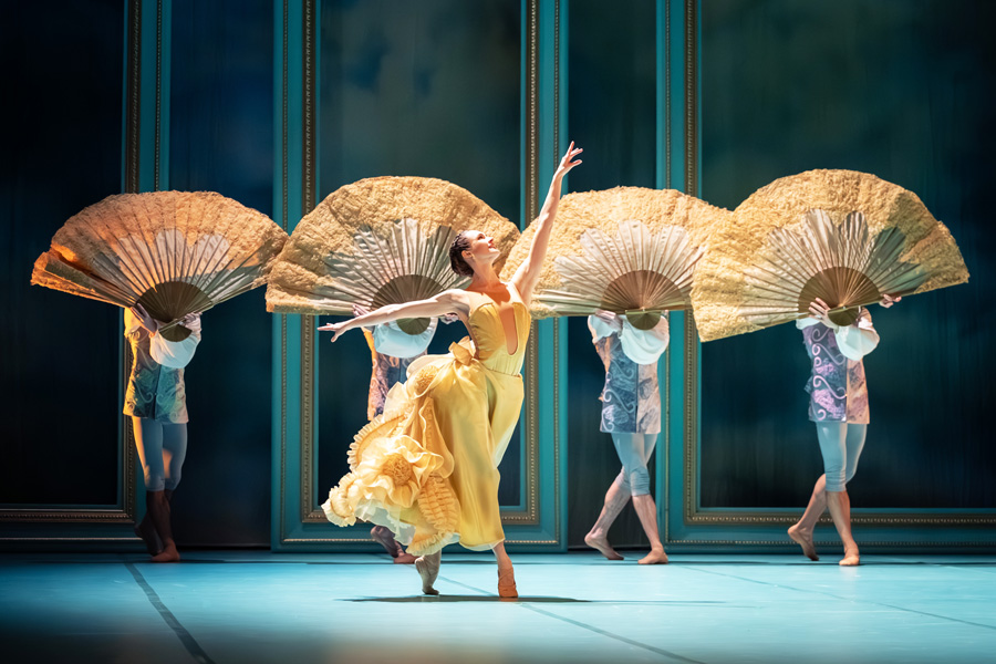 Elena Bottaro, Ensemble © Ashley Taylor / Wiener Staatsballett Elena Bottaro, Ensemble © Ashley Taylor / Wiener Staatsballett