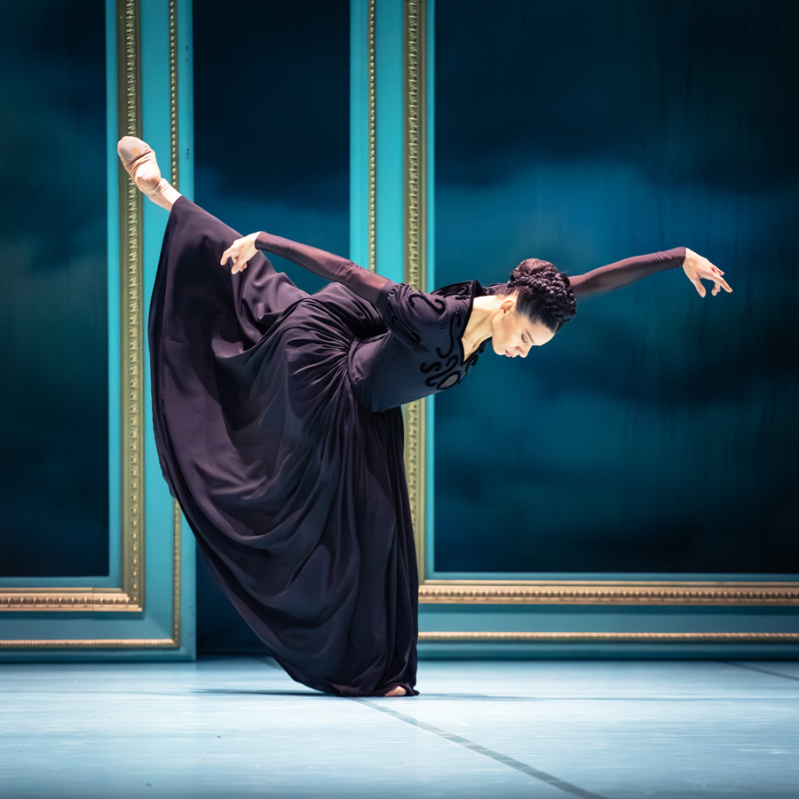 Rebecca Horner (Maria Theresia) © Ashley Taylor / Wiener Staatsballett Rebecca Horner (Maria Theresia) © Ashley Taylor / Wiener Staatsballett