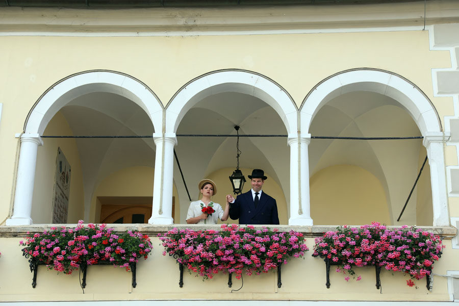 Viktoria Weiner (Marianne), Harald Simon (Oskar) bei der Hochzeit © Rolf Bock