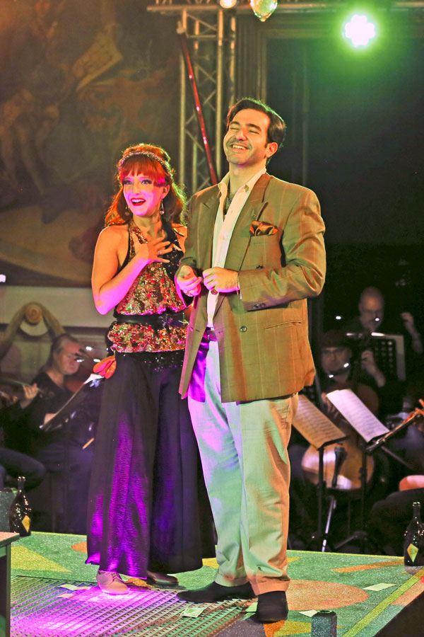 Pia Welser(Dienerein, Tänzerin), Joseph Calzada (Slook) © Andreas Anker