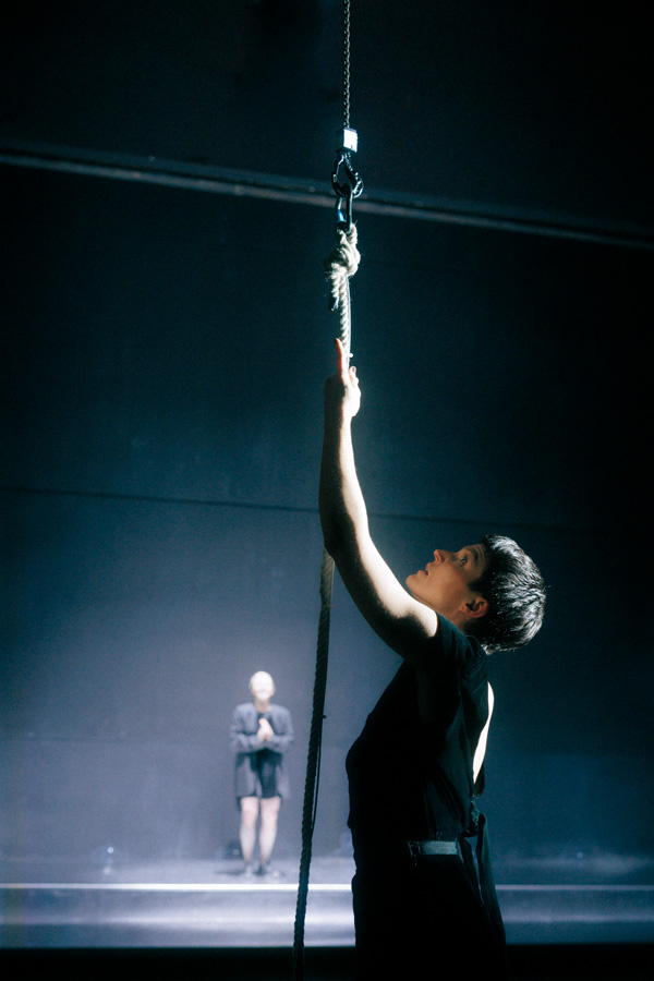 vorne: Alicia Aumüller, hinten: Patrycia Ziolkowska © Marcella Ruiz-Cruz vorne: Alicia Aumüller, hinten: Patrycia Ziolkowska © Marcella Ruiz-Cruz