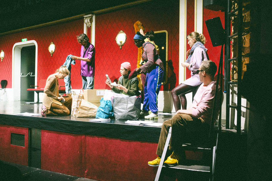 Johanna Wokalek, Bernardo Arias Porras, Vinzenz Sommer, Nancy Mensah-Offei, Aleksandra Ćorović,