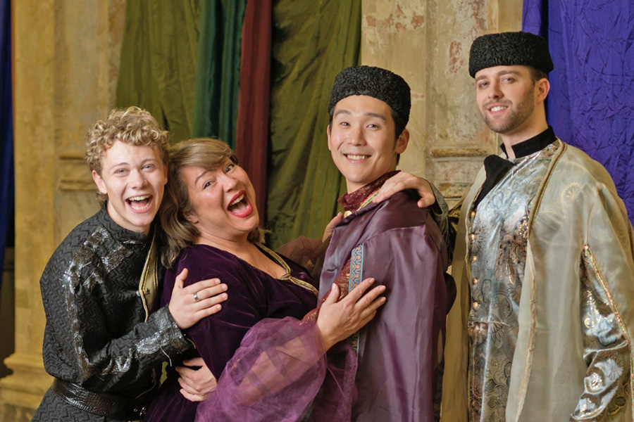 David Mannhart (Väli), Murielle Stadlmann (Tante Dschahan), James Park (Äsgär), Lukas Karzel David Mannhart (Väli), Murielle Stadlmann (Tante Dschahan), James Park (Äsgär), Lukas Karzel