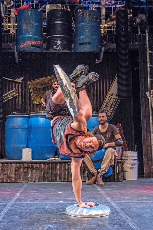 STOMP, Szenenfoto © Steve McNicholas