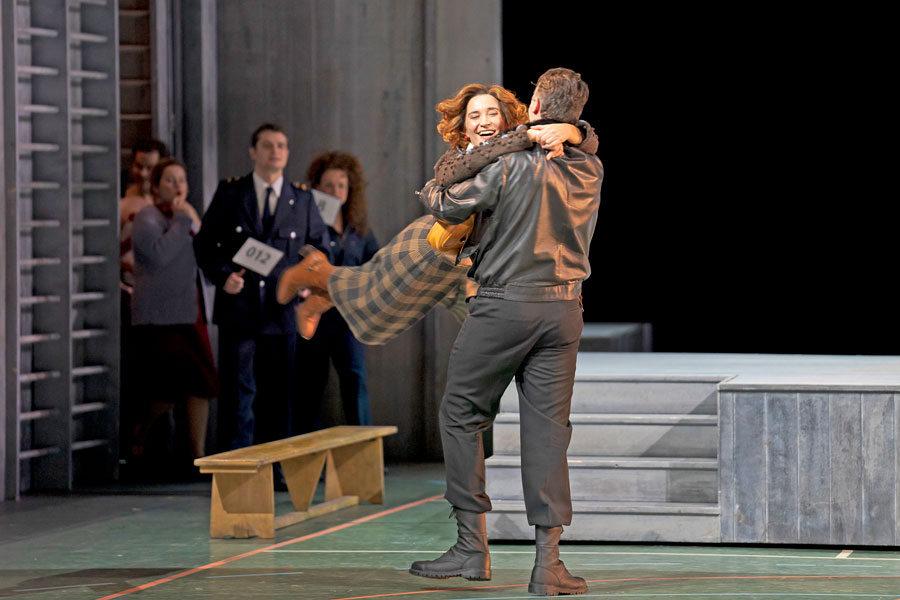 Mareike Jankowski (Ludmila), Wilfried Zelinka (Kecal) © Werner Kmetitsch