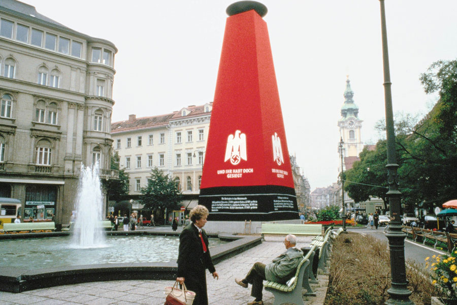 Hans Haacke, Und Ihr habt doch gesiegt, 1988 © Generali Foundation, Hans Haacke, 
