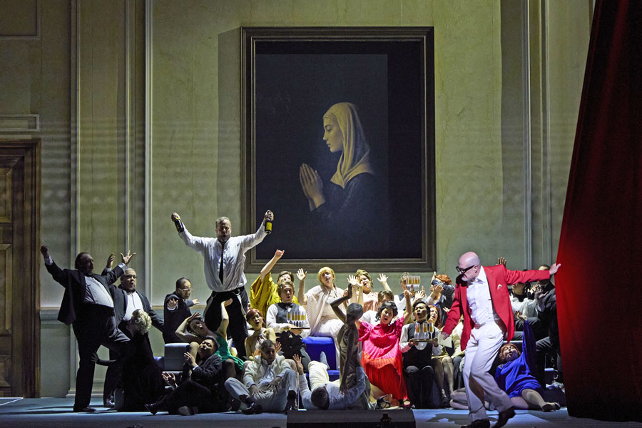 Morgane Heyse, Michael Wagner, Chor des Landestheaters Linz © Herwig Prammer Morgane Heyse, Michael Wagner, Chor des Landestheaters Linz © Herwig Prammer
