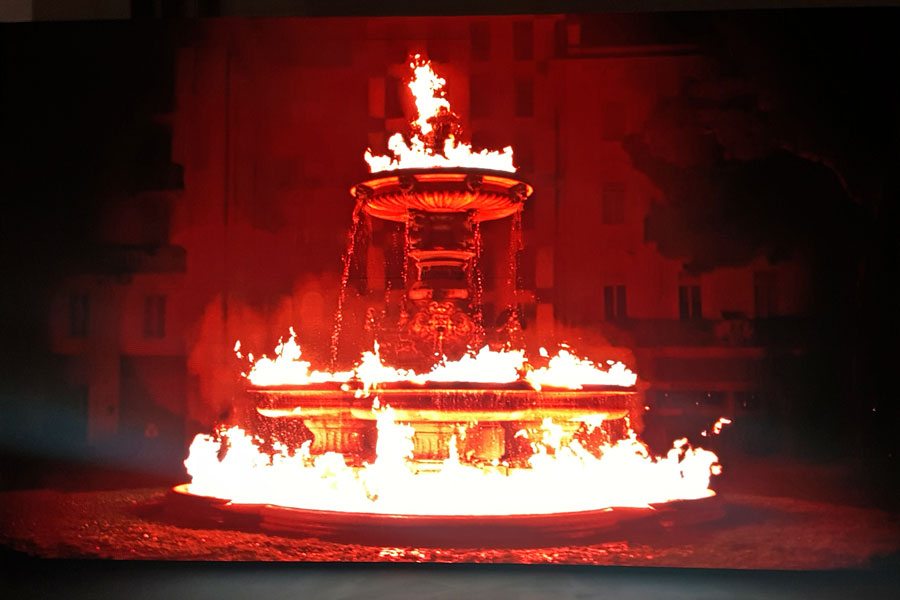 Julian Charrières „And Beneath It All Fire“