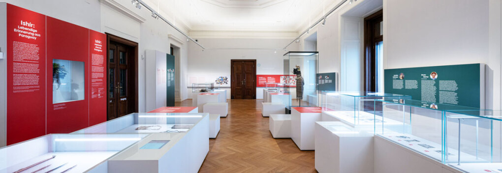 Ausstellungsansicht © KHM-Museumsverband, Weltmuseum Wien, Foto: Daniel Sostaric Ausstellungsansicht © KHM-Museumsverband, Weltmuseum Wien, Foto: Daniel Sostaric