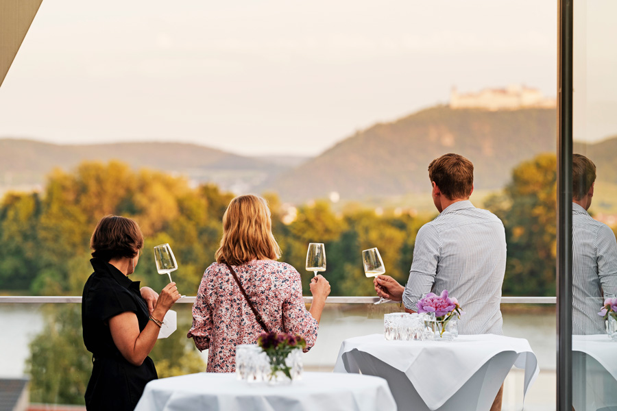 Wine With a View © Agnes Winkler