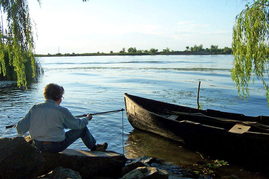 Tönefischen für Soundmap of the Danube, Foto: Ruth Anderson Tönefischen für Soundmap of the Danube, Foto: Ruth Anderson