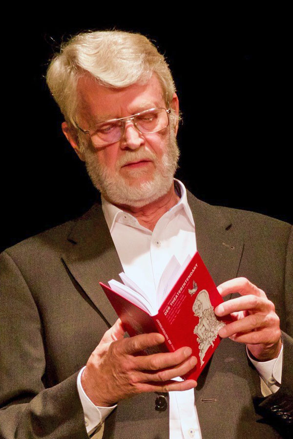 Georg Mittendrein und sein Buch Der Theaterintendant © privates Archiv