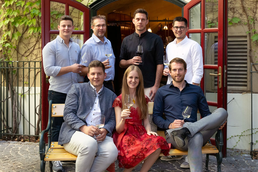 Sechs Weintalente und Jürgen Geyer © Daniela Hödl Fotografie
