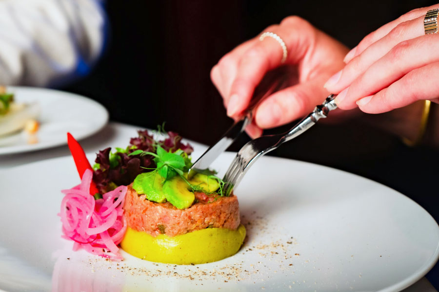 Tatar aus Kalbfleisch und Avocado als Vorspeise © Mirage