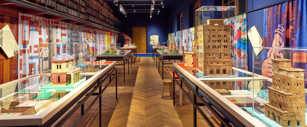Ausstellungsansicht, ARCHITEKTURBAUKÄSTEN 1890–1990 © MAK/Christian Mendez