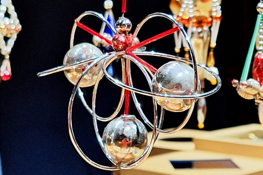 Feines Glas als Christbaumschmuck aus Gablonz Feines Glas als Christbaumschmuck aus Gablonz